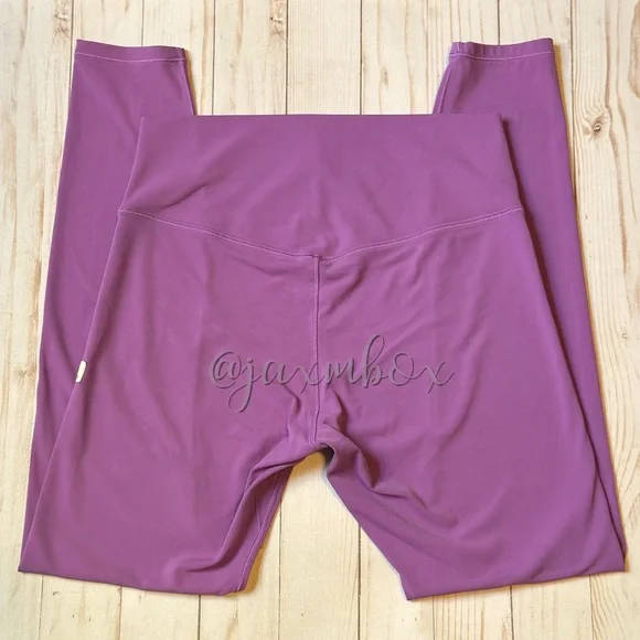 Vuori All The Form Leggings BRIGHT VIOLET VW4130 Size Medium - Picture 2 of 9